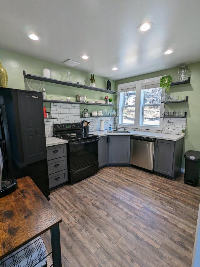 Hillside Hangout 3Bd/2Ba, Elevated Deck Sunsets باينتوب ليكسايد المظهر الخارجي الصورة